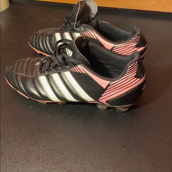 adidas leather soccer shoes